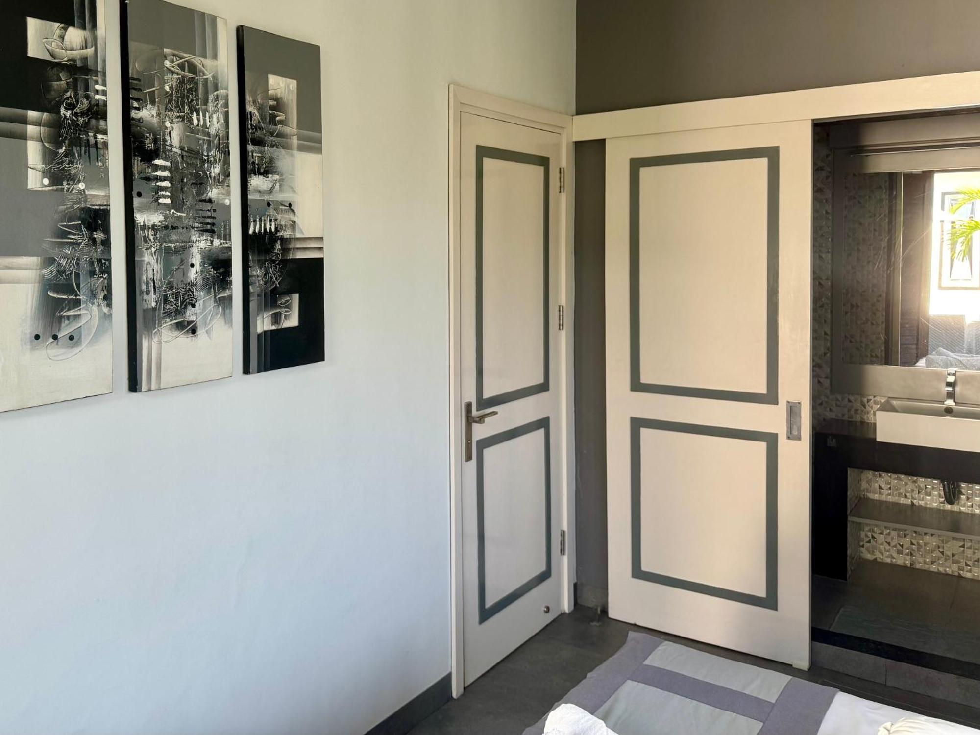 סנגיגי Villa Rumah Putih Abu Abu מראה חיצוני תמונה